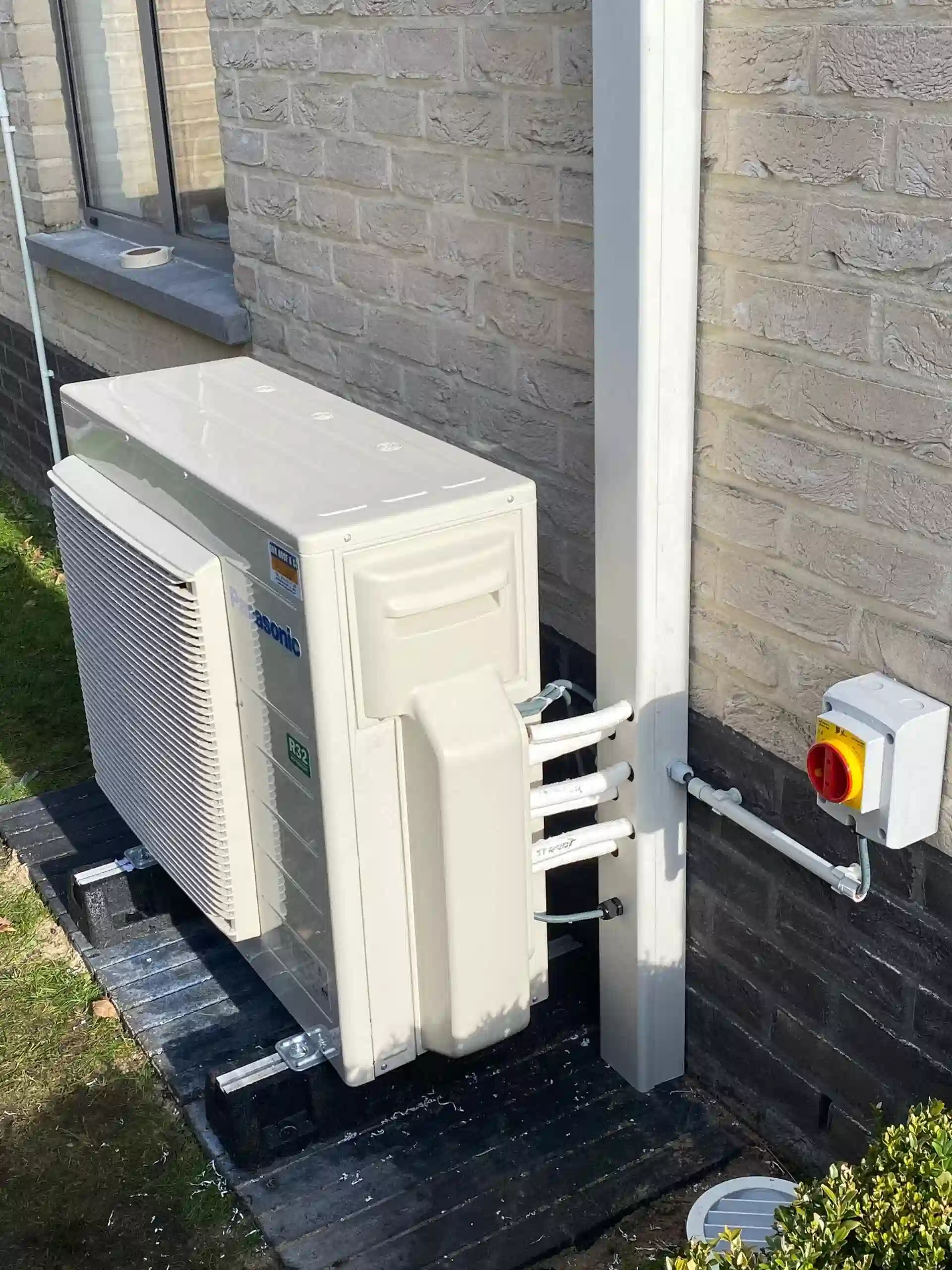 Airconditioning installatie uitgevoerd door Van Hoof & Co