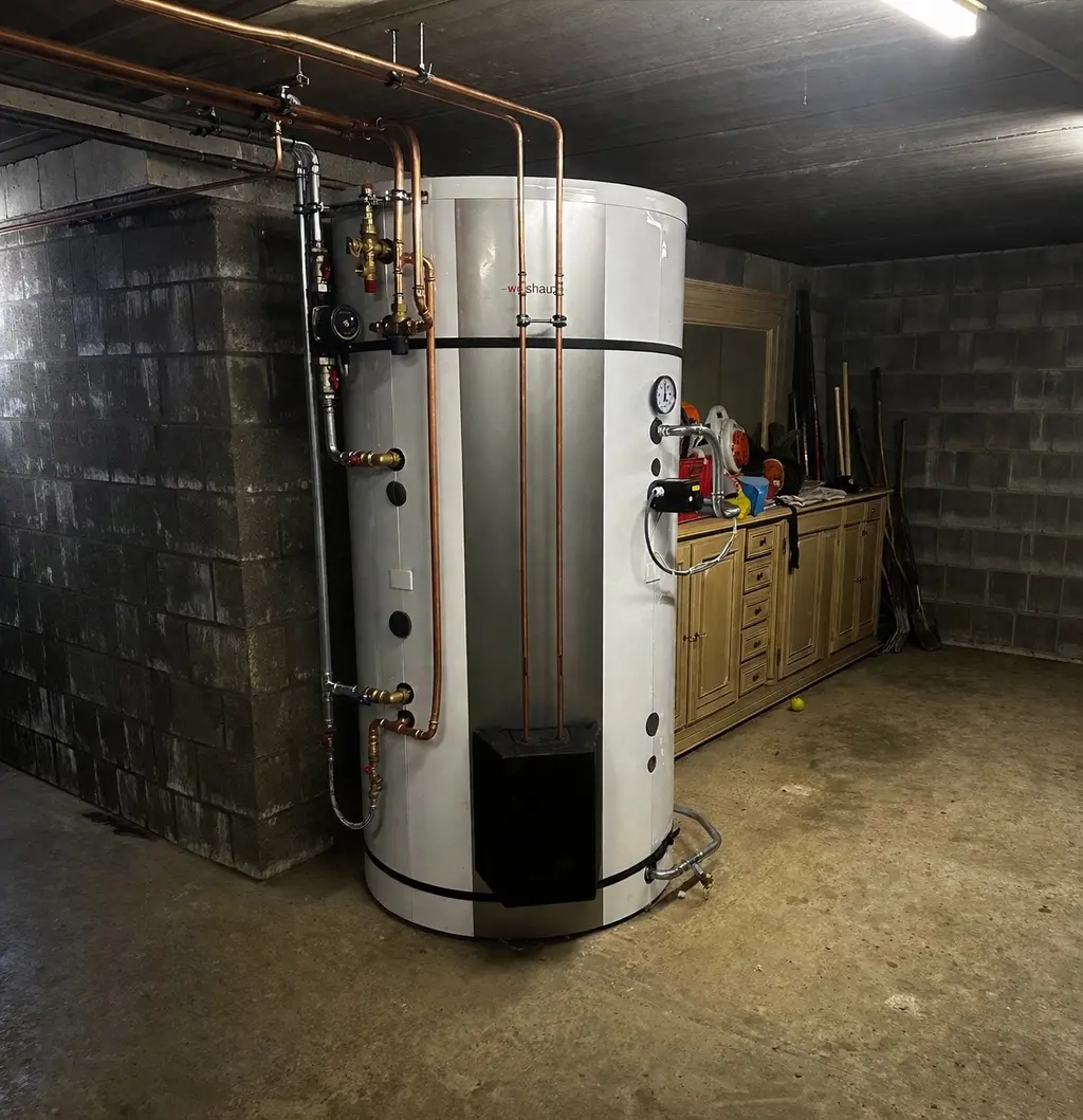 Buffer tank door Van Hoof & Co